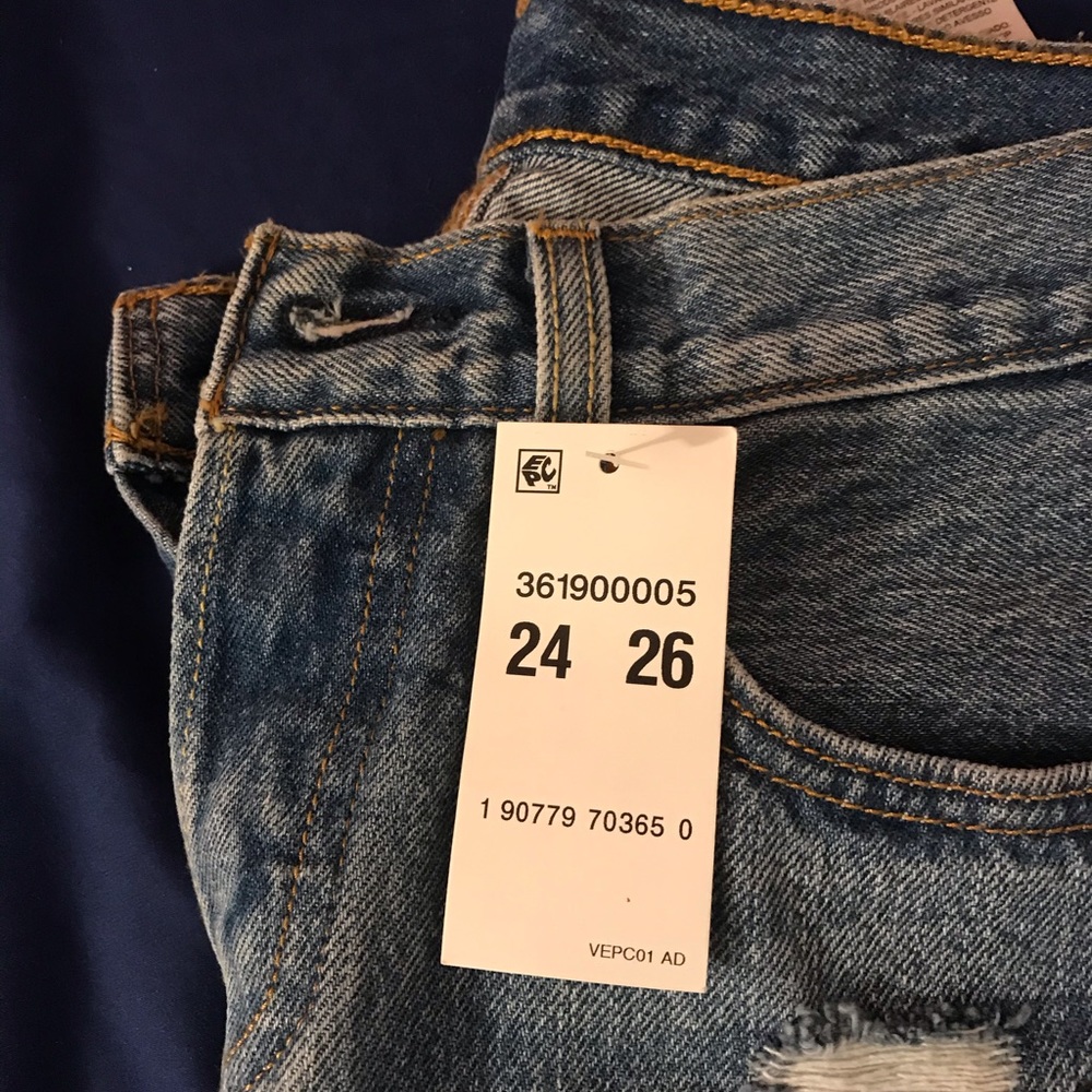 Jeans - Picture 8 of 8